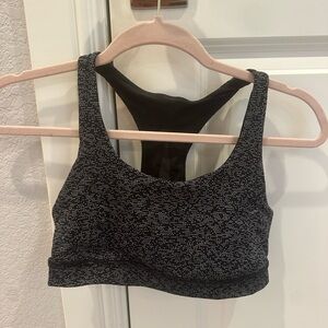 Lululemon Invigorate Bra black and white pattern size 6
